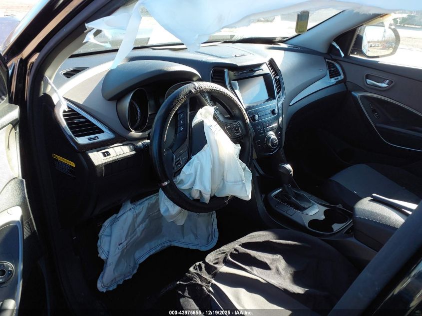 2017 Hyundai Santa Fe Se VIN: KM8SM4HF4HU221520 Lot: 43975655