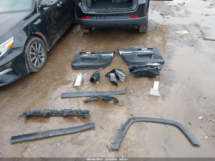 2025 Jeep Compass Limited 4X4 VIN: 3C4NJDCN9ST504120 Lot: 43975675