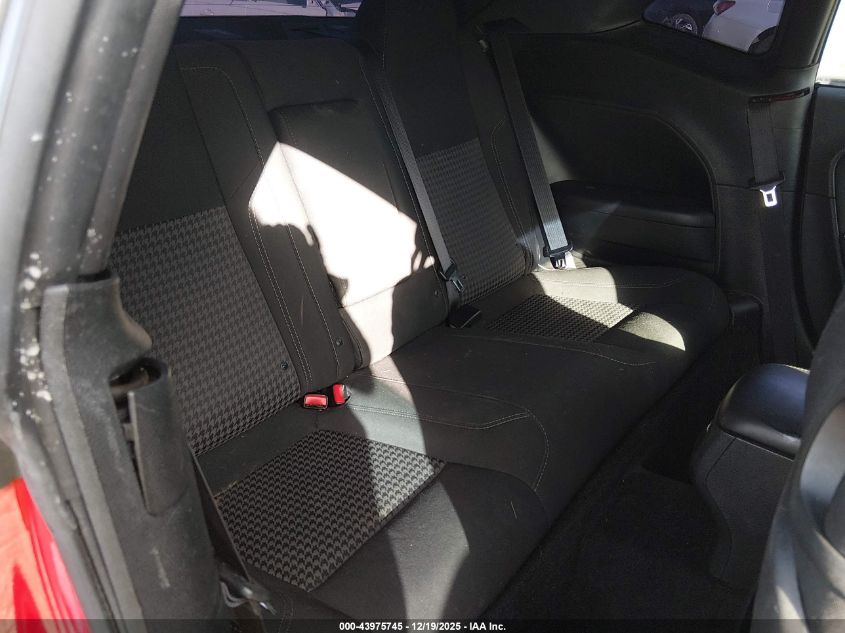 2015 Dodge Challenger Sxt VIN: 2C3CDZAG3FH717843 Lot: 43975745