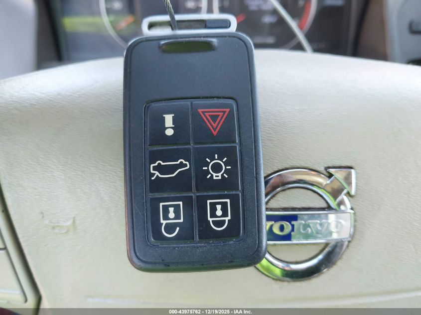 2010 Volvo Xc60 3.2 VIN: YV4982DL7A2052017 Lot: 43975762