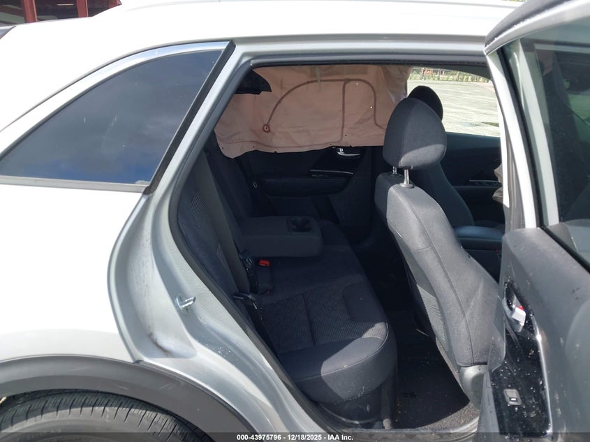 KNDCB3LC5M5478941 2021 KIA NIRO photo no. 8
