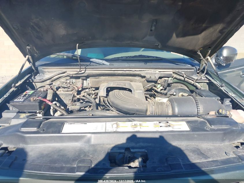 2001 Ford Expedition Eddie Bauer VIN: 1FMRU17LX1LA16705 Lot: 43975824