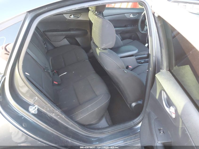 2021 Kia Forte Lxs VIN: 3KPF24AD4ME279284 Lot: 43975831