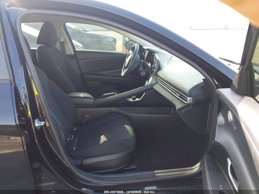 2021 Hyundai Elantra Se