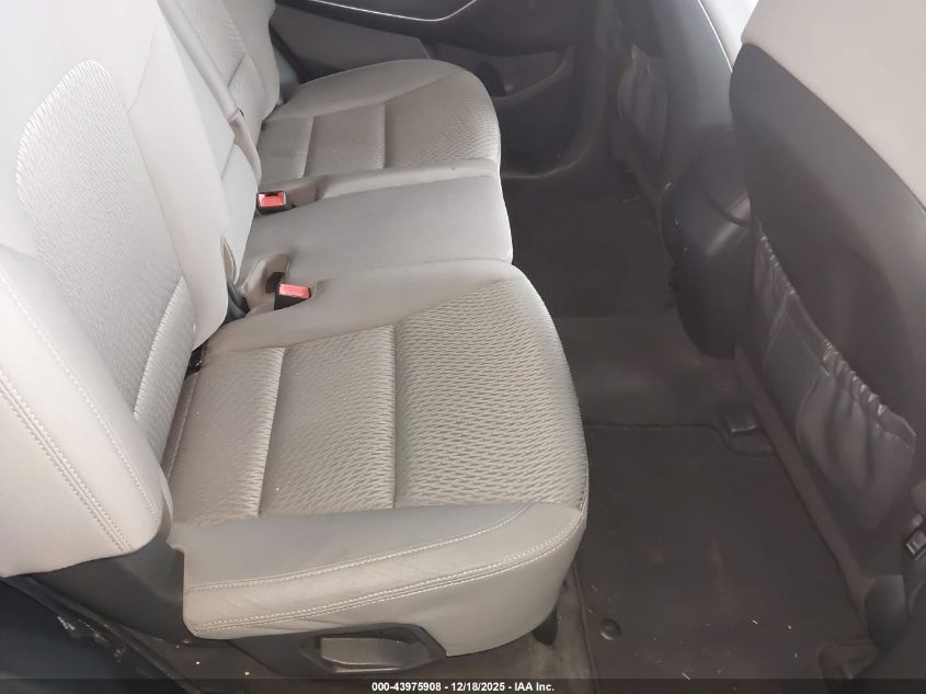 2018 Hyundai Santa Fe Se VIN: KM8SM4HF2JU274190 Lot: 43975908