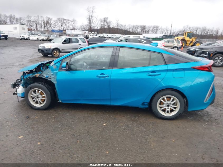 2017 Toyota Prius Prime Advanced VIN: JTDKARFP9H3000717 Lot: 43975935