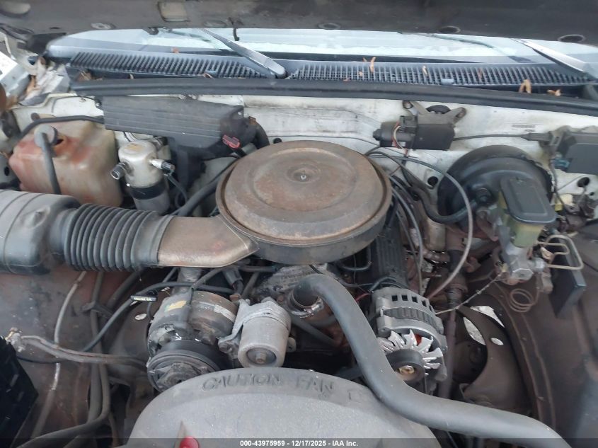 1992 Chevrolet Gmt-400 C1500 VIN: 2GCEC19K3N1193327 Lot: 43975959