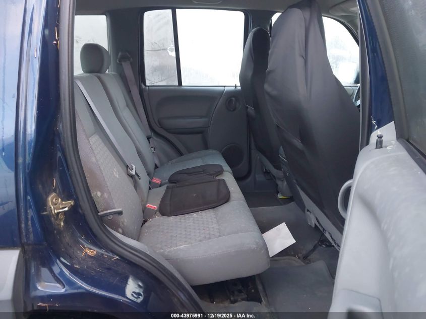 2007 Jeep Liberty Sport VIN: 1J4GL48K77W513427 Lot: 43975991