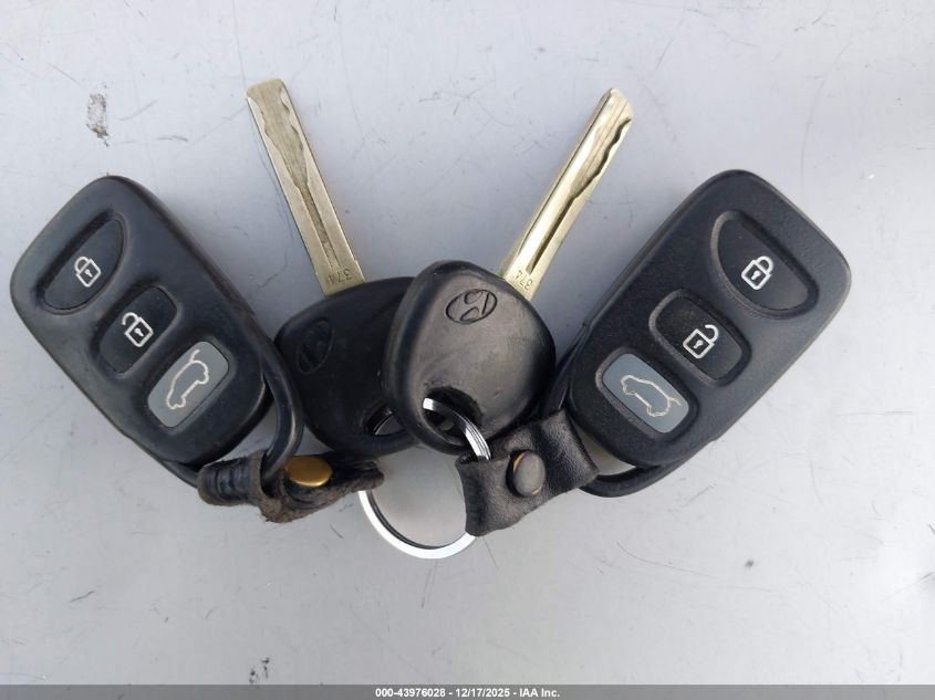 2009 Hyundai Elantra Touring VIN: KMHDC86E29U042486 Lot: 43976028