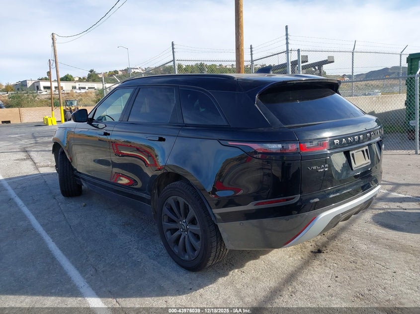 VIN SALYL2RN0JA750930 2018 LAND ROVER RANGE ROVER VELAR D180 SE R-DYNAMIC