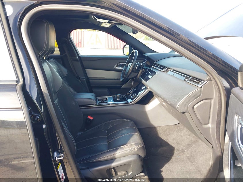 VIN SALYL2RN0JA750930 2018 LAND ROVER RANGE ROVER VELAR D180 SE R-DYNAMIC