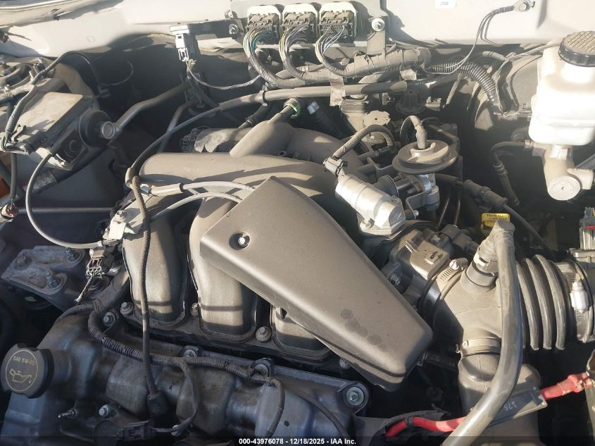 2008 Ford Escape Xlt VIN: 1FMCU03158KE81137 Lot: 43976078