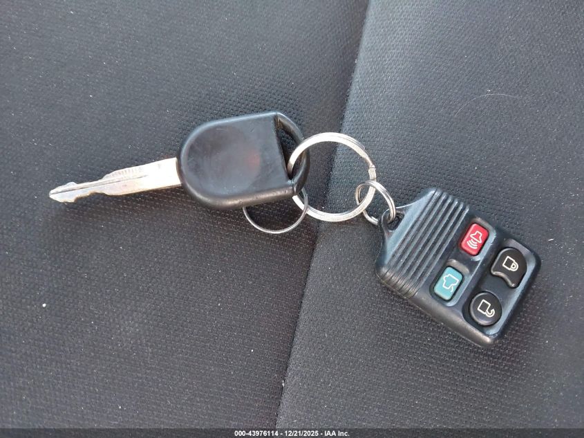 2008 Ford Focus Ses VIN: 1FAHP35N48W236881 Lot: 43976114