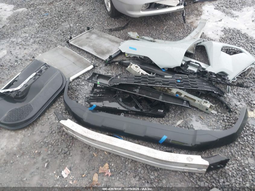 2019 Toyota Rav4 Xle Premium VIN: 2T3A1RFV3KC037391 Lot: 43976135