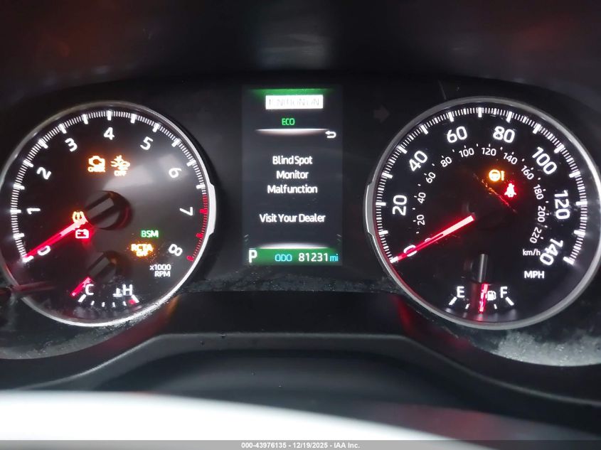 2019 Toyota Rav4 Xle Premium VIN: 2T3A1RFV3KC037391 Lot: 43976135