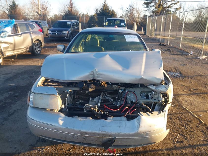 2003 Ford Crown Victoria Lx VIN: 2FAFP74W23X122335 Lot: 43976156