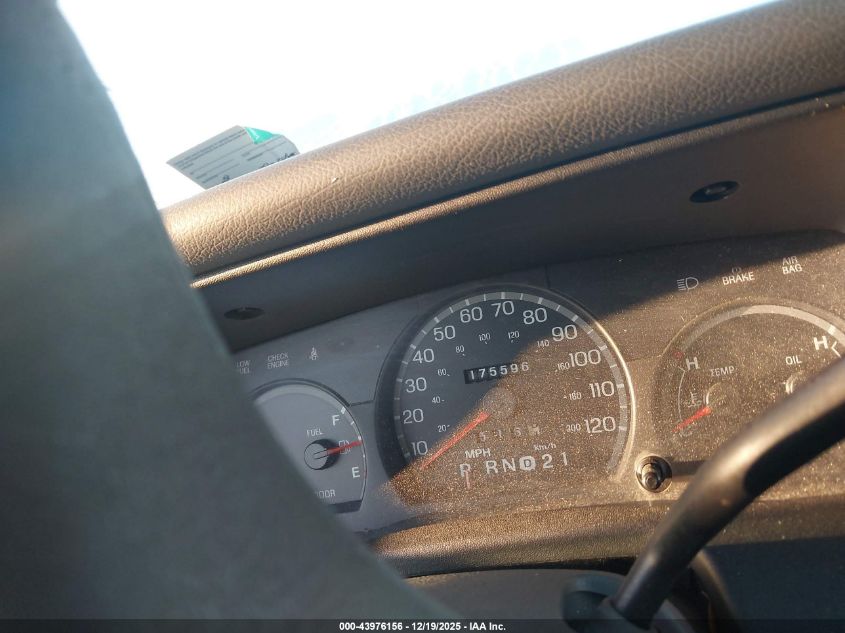 2003 Ford Crown Victoria Lx VIN: 2FAFP74W23X122335 Lot: 43976156