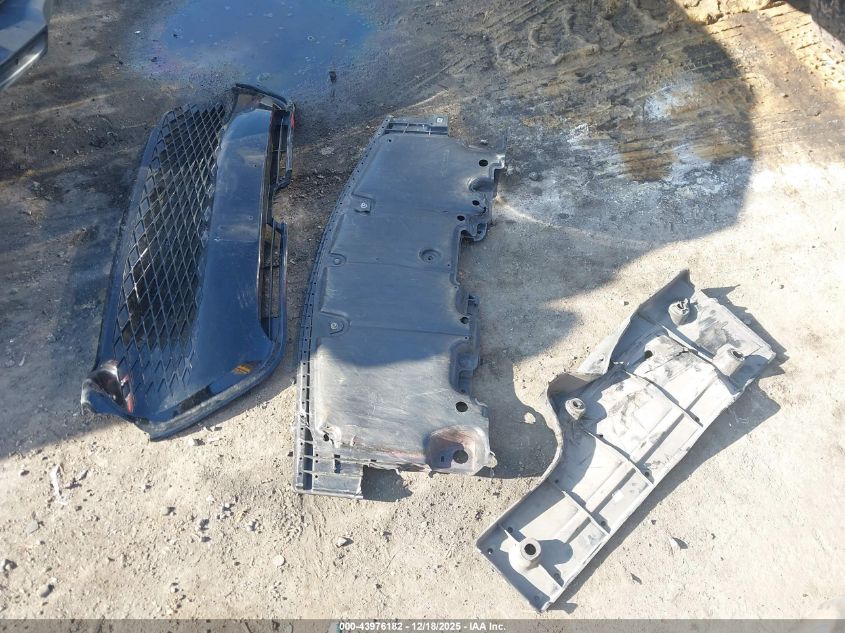 2017 Toyota Corolla Se VIN: 2T1BURHE2HC933112 Lot: 43976182