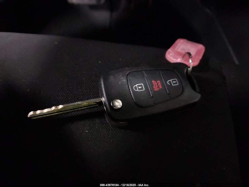 2013 Kia Soul + VIN: KNDJT2A67D7584453 Lot: 43976184