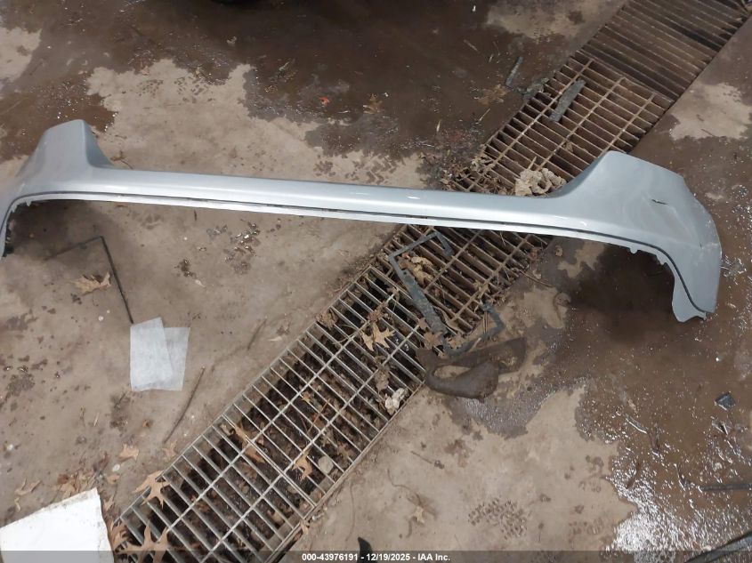 2009 Honda Cr-V Lx VIN: 5J6RE38389L001542 Lot: 43976191