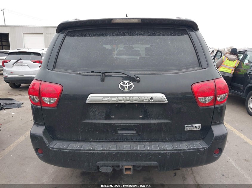 2015 Toyota Sequoia Platinum 5.7L V8 VIN: 5TDYY5G14FS059436 Lot: 43976229