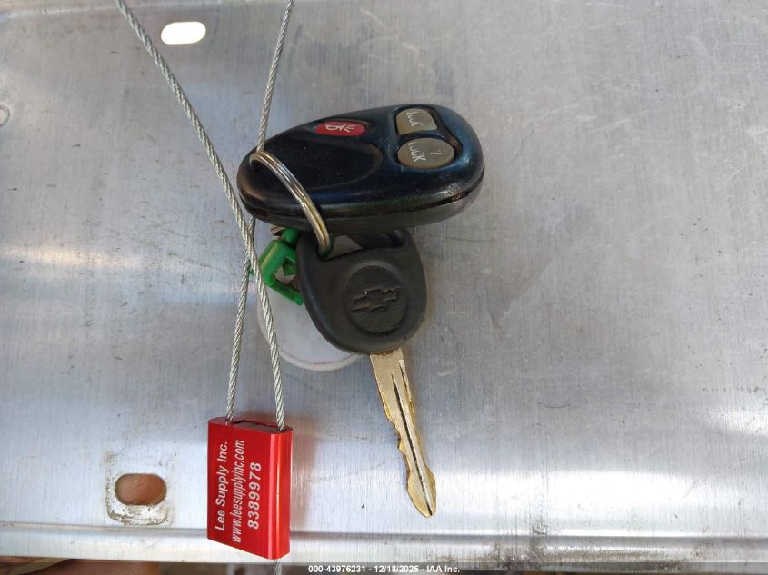 2002 Chevrolet Suburban 1500 Lt VIN: 3GNEC16Z12G203560 Lot: 43976231