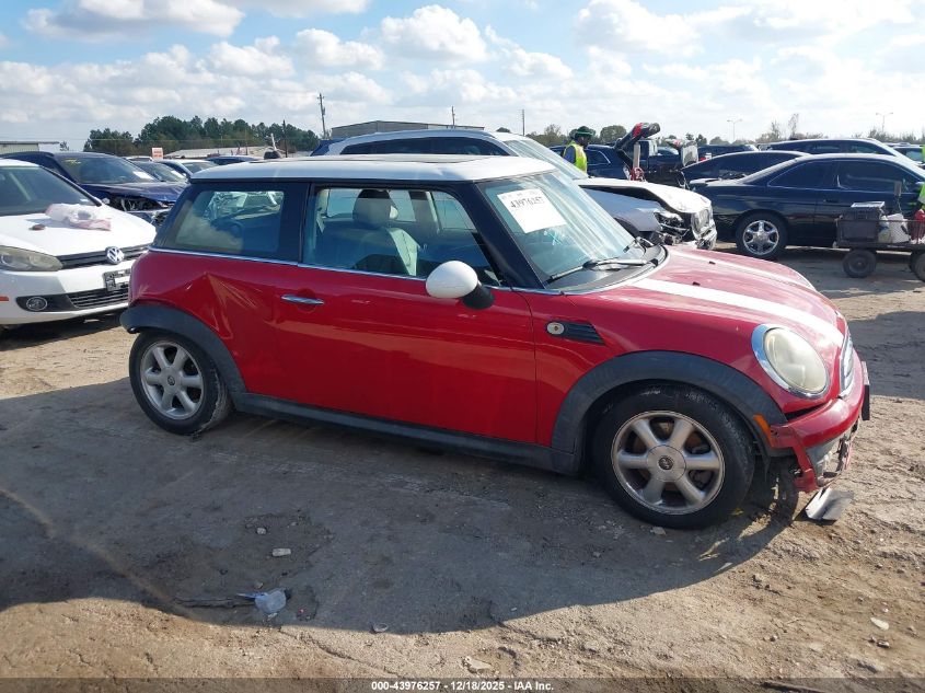 2010 Mini Cooper VIN: WMWMF3C59ATZ66062 Lot: 43976257