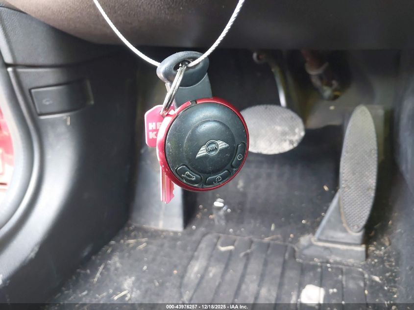 2010 Mini Cooper VIN: WMWMF3C59ATZ66062 Lot: 43976257