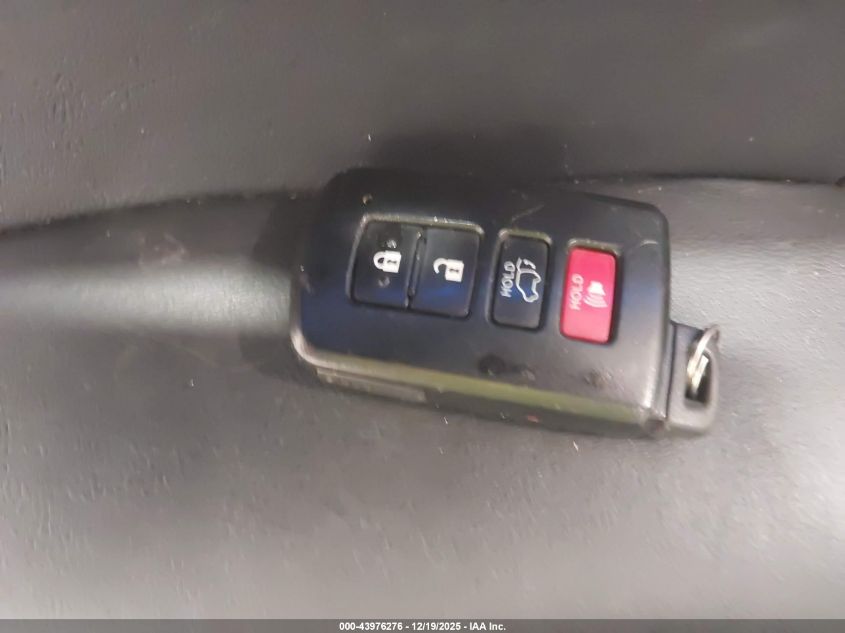 2016 Toyota Highlander Limited V6 VIN: 5TDDKRFH6GS229819 Lot: 43976276