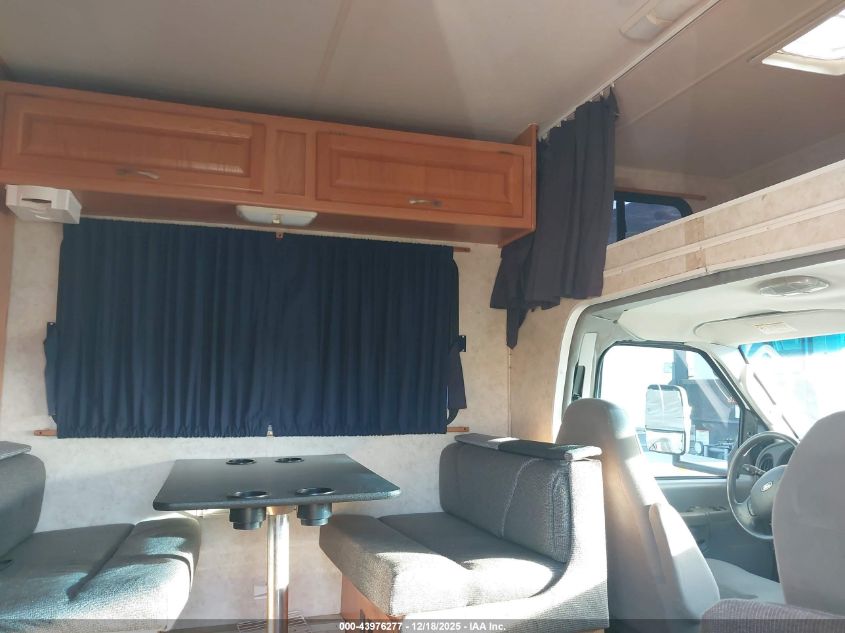 2005 Ford E-350 Cutaway Standard VIN: 1FDWE35L05HB32793 Lot: 43976277