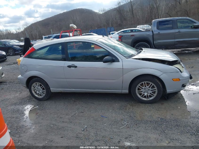 2005 Ford Focus VIN: 3FASP31N45R157285 Lot: 43976302