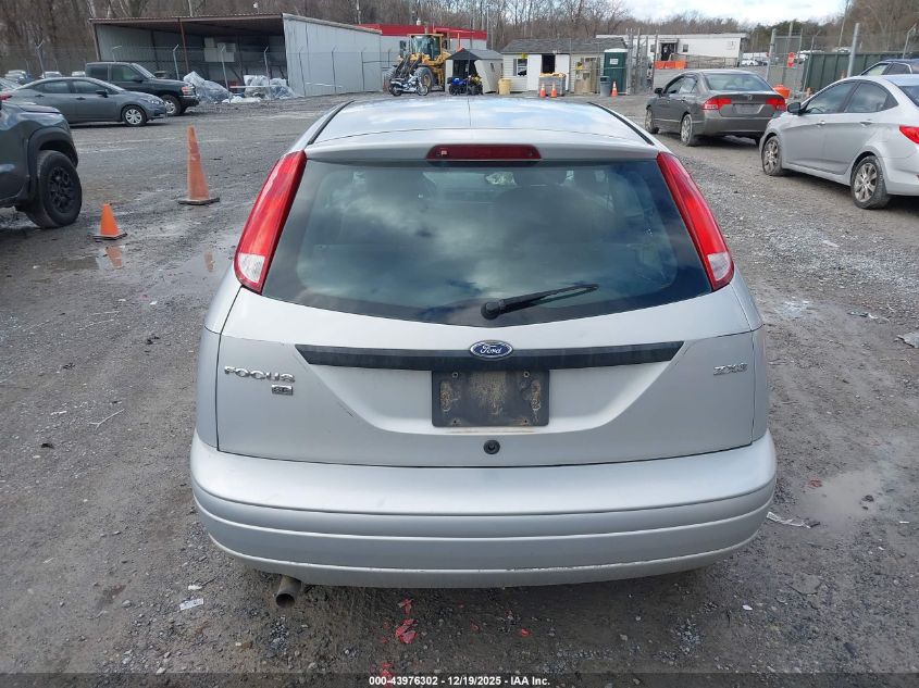 2005 Ford Focus VIN: 3FASP31N45R157285 Lot: 43976302