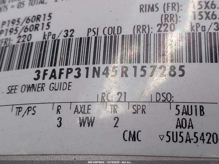 2005 Ford Focus VIN: 3FASP31N45R157285 Lot: 43976302