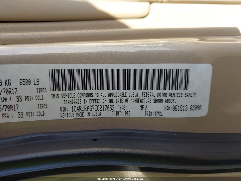 2014 Jeep Grand Cherokee Laredo VIN: 1C4RJEAG7EC217063 Lot: 43976309