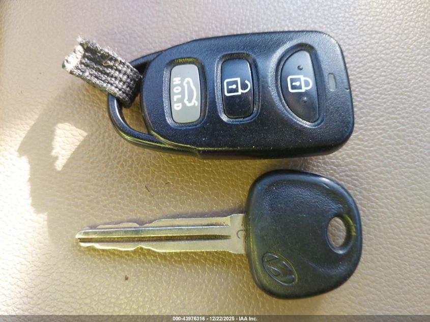 2018 Hyundai Elantra Sel VIN: 5NPD84LF0JH379555 Lot: 43976316