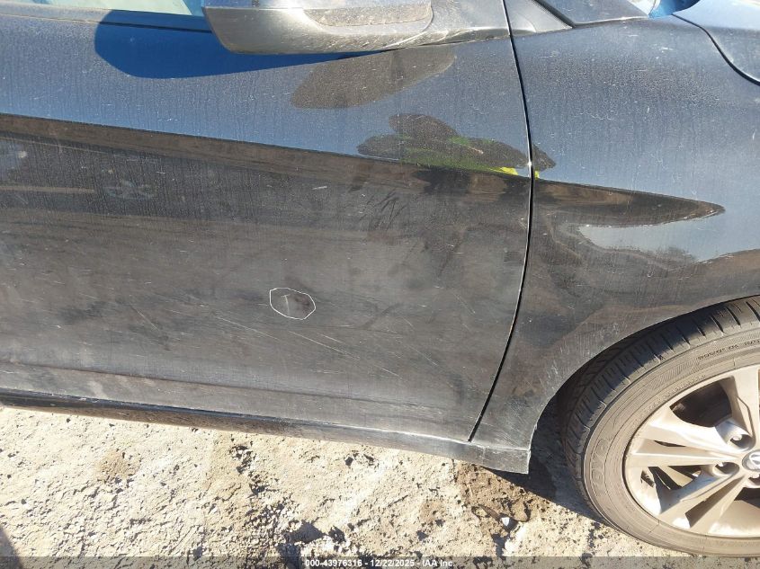 2018 Hyundai Elantra Sel VIN: 5NPD84LF0JH379555 Lot: 43976316