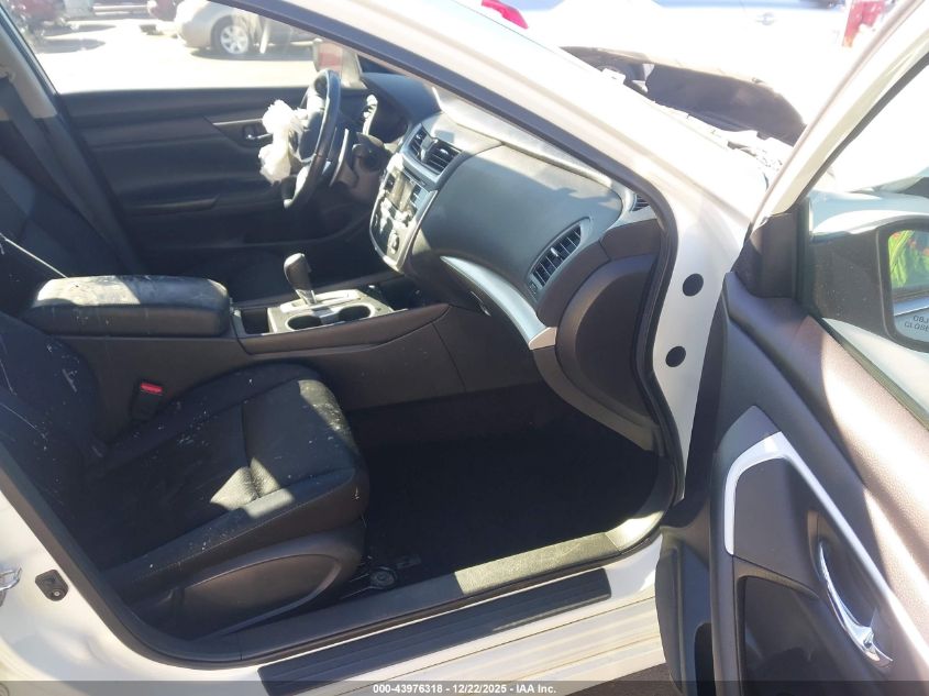 2017 Nissan Altima 2.5 Sr VIN: 1N4AL3AP1HC161563 Lot: 43976318