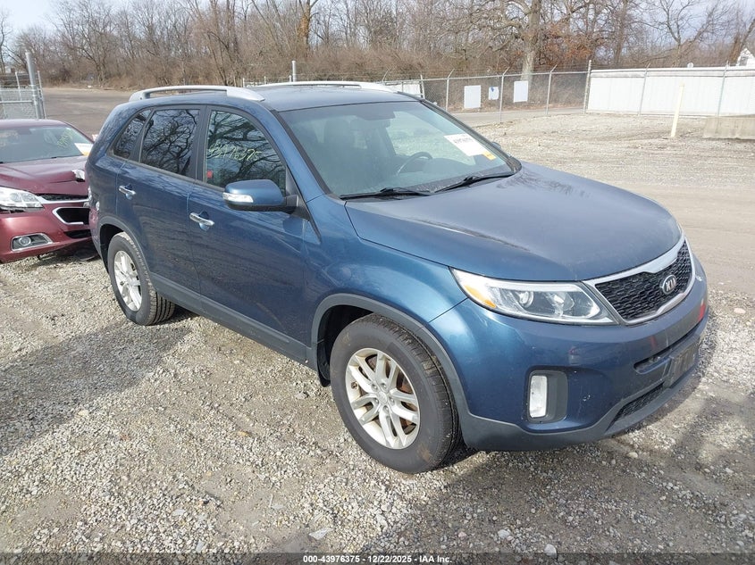 2014 KIA SORENTO LX