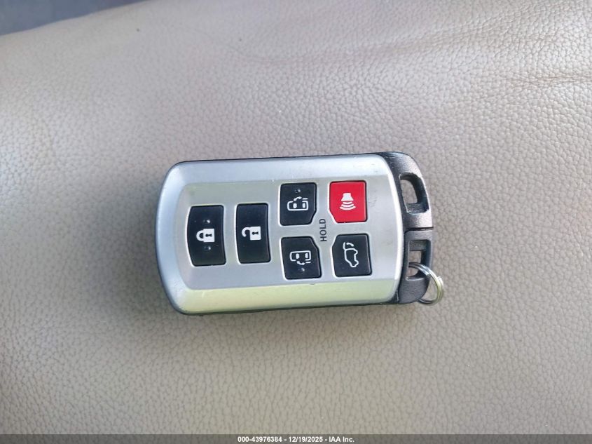 2020 Toyota Sienna Xle VIN: 5TDYZ3DC9LS058950 Lot: 43976384