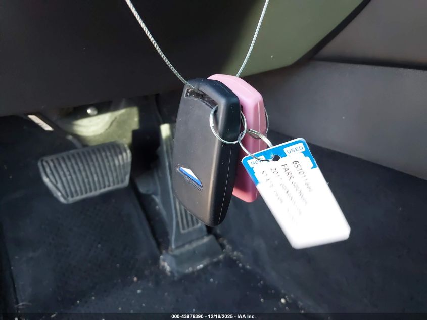 2017 Genesis G90 3.3T Premium VIN: KMHG34JA5HU024606 Lot: 43976390