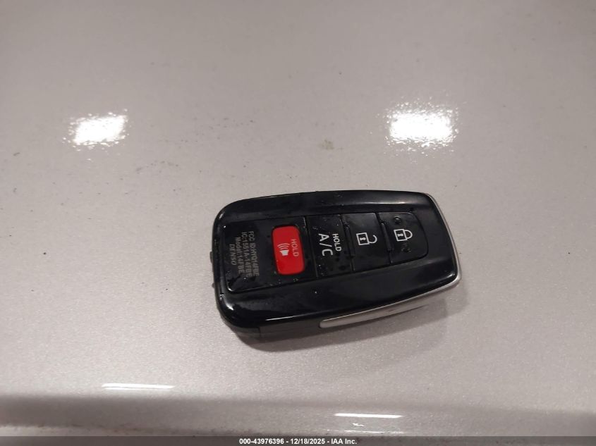 2018 Toyota Prius Prime Premium VIN: JTDKARFP2J3071554 Lot: 43976396