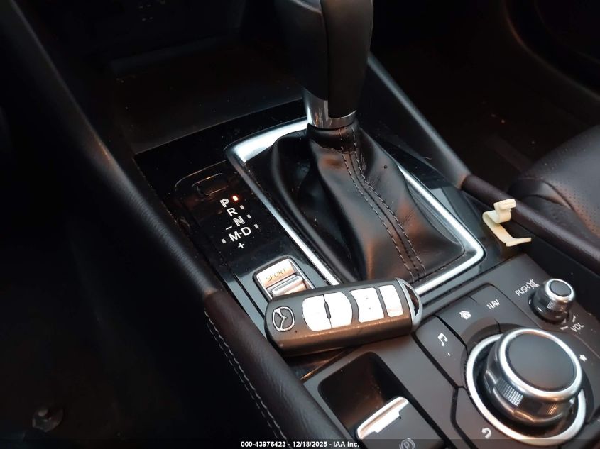 2018 Mazda Mazda3 Grand Touring VIN: 3MZBN1W36JM257189 Lot: 43976423