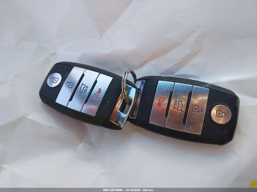 2020 Kia Sportage S VIN: KNDP6CAC2L7778447 Lot: 43976466