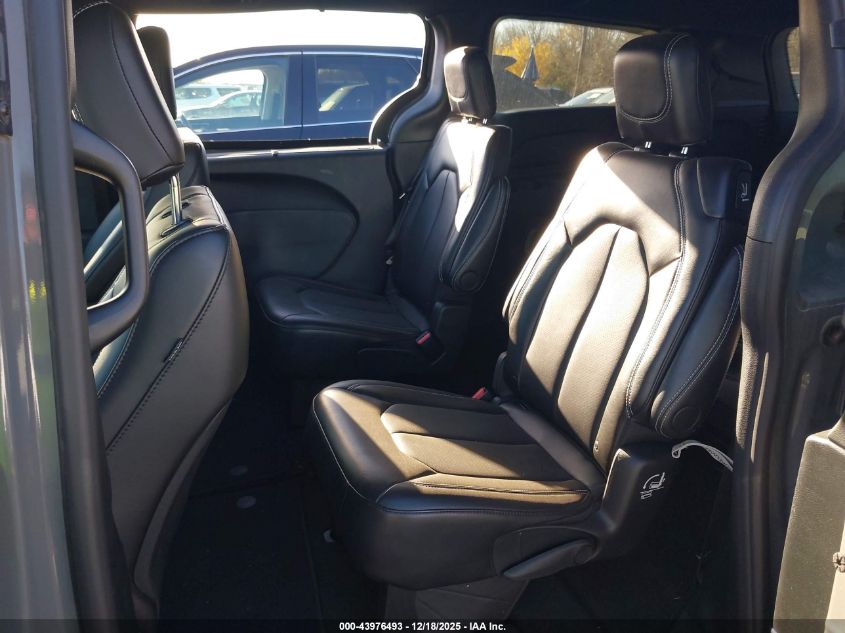 2025 Chrysler Pacifica Select VIN: 2C4RC1BG3SR504369 Lot: 43976493