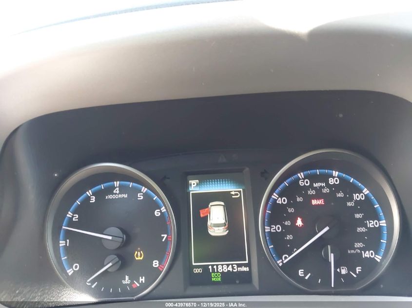 2017 Toyota Rav4 Xle VIN: 2T3WFREV0HW400200 Lot: 43976570