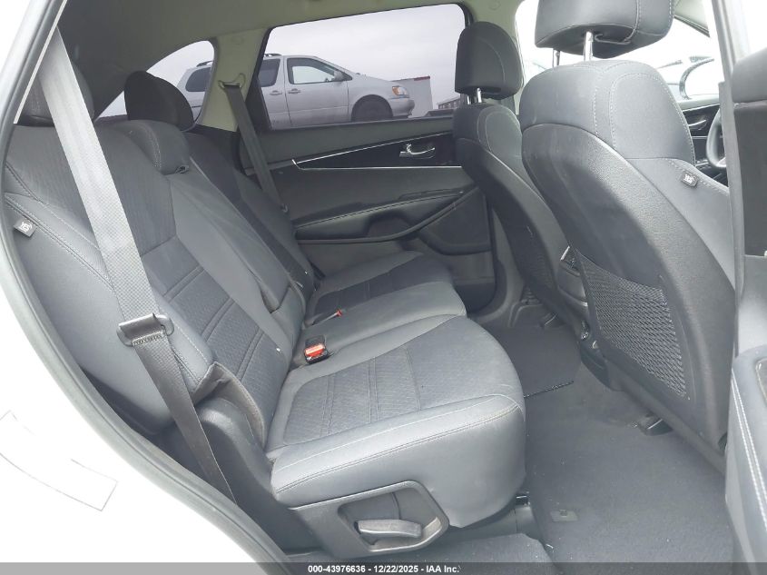 2017 Kia Sorento 3.3L Lx VIN: 5XYPG4A51HG329002 Lot: 43976636