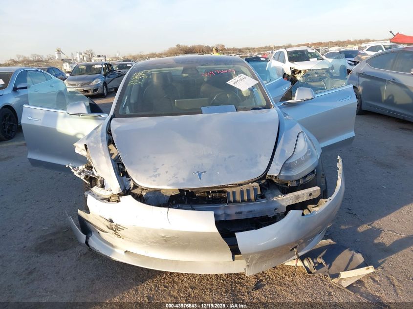 2018 Tesla Model 3 Long Range/Mid Range VIN: 5YJ3E1EA1JF048485 Lot: 43976643