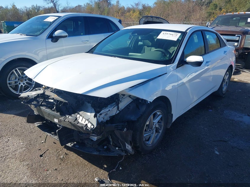 2024 Hyundai Elantra Se