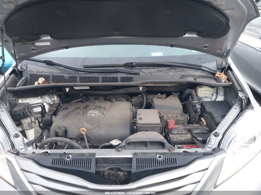 2017 Toyota Sienna Xle Premium 7 Passenger VIN: 5TDDZ3DC6HS163547 Lot: 43976689