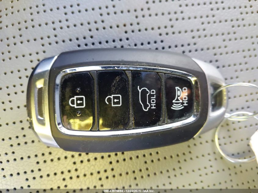 2020 Hyundai Kona Limited VIN: KM8K3CA54LU444311 Lot: 43976694